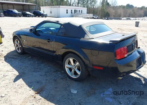 2009 Ford Mustang Gt/Gt Premium z USA, uszkodzony, nr VIN 1ZVHT85H495121389